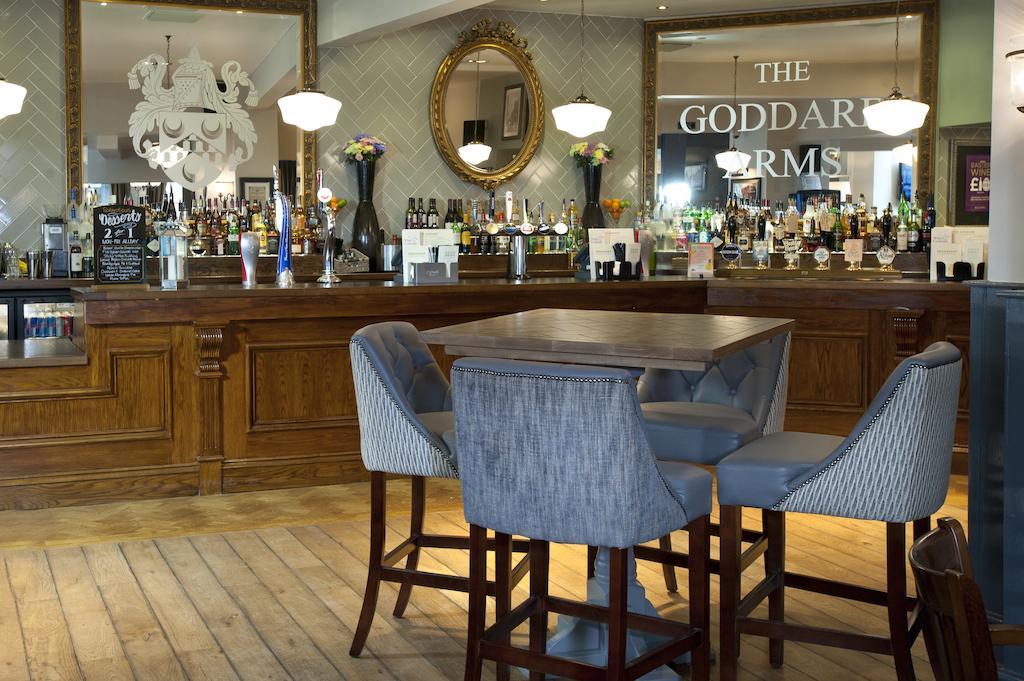 The Goddard Arms Hotell Swindon Exteriör bild