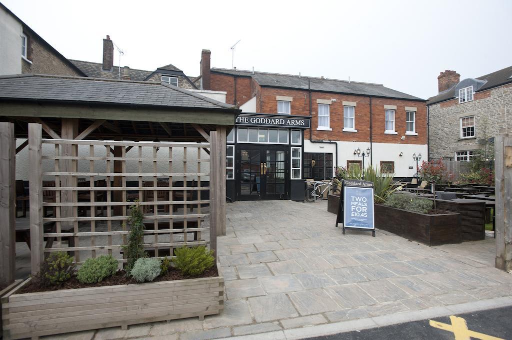 The Goddard Arms Hotell Swindon Exteriör bild