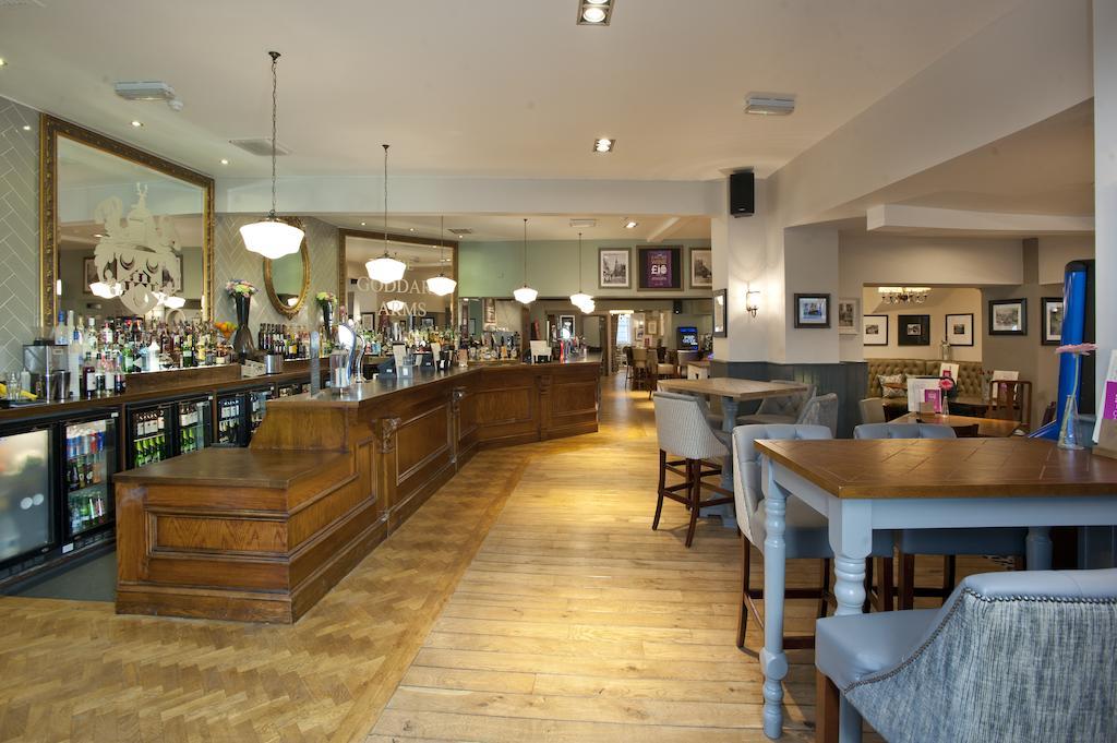 The Goddard Arms Hotell Swindon Exteriör bild
