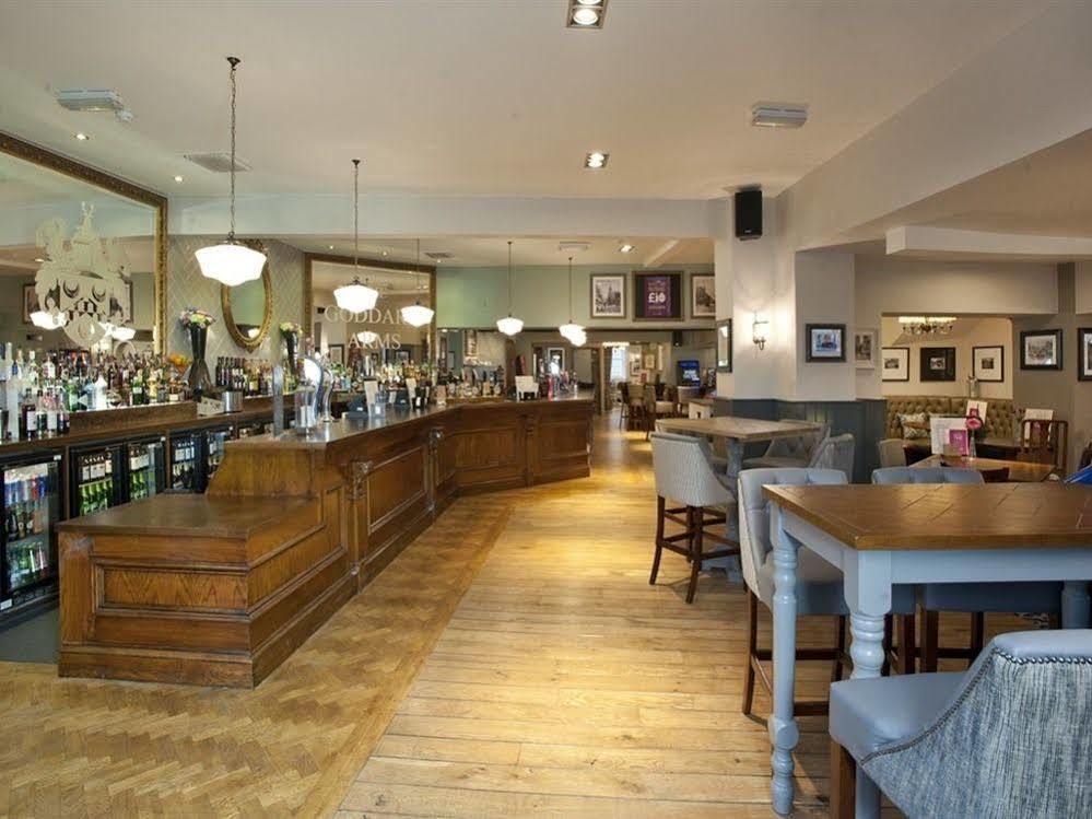 The Goddard Arms Hotell Swindon Exteriör bild